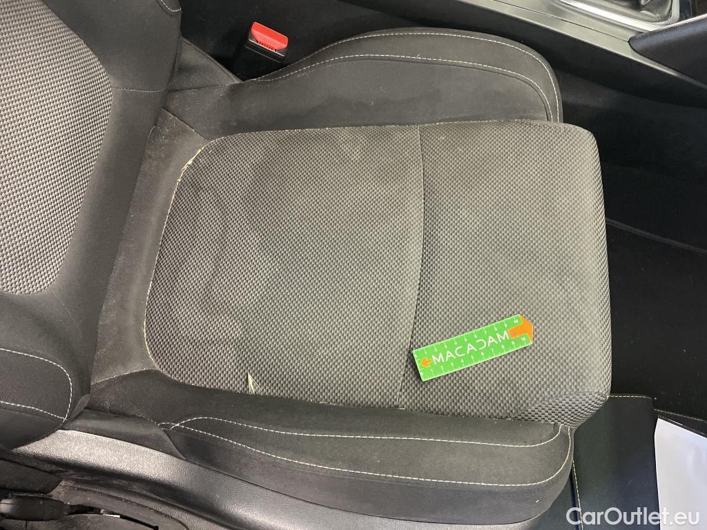  Renault  Megane  IV Berline 5pt. Société Air Nav 1.5 dCi 90CV BVM6 E6 #12