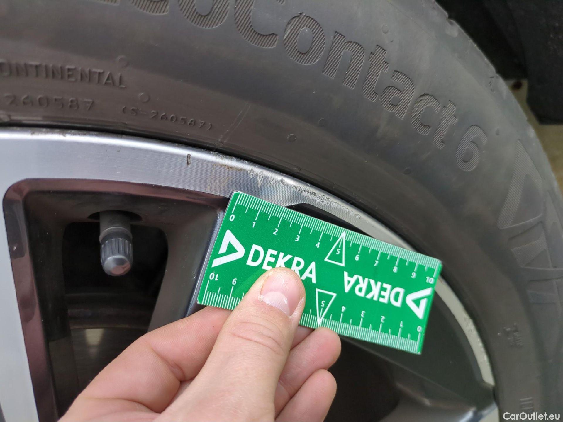  Nissan  Qashqai NISSAN  / 2021 / 5P / Crossover 1.3 MHEV 158ch Xtronic N-Style(SP) #4