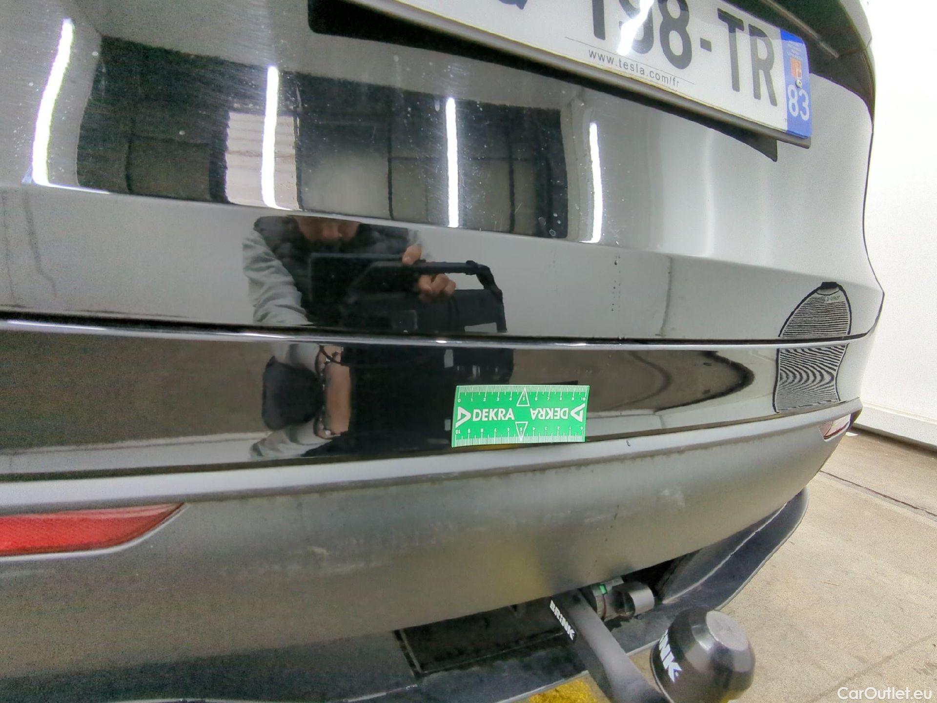  Tesla  Model Y TESLA  / 2021 / 5P / SUV RWD #31