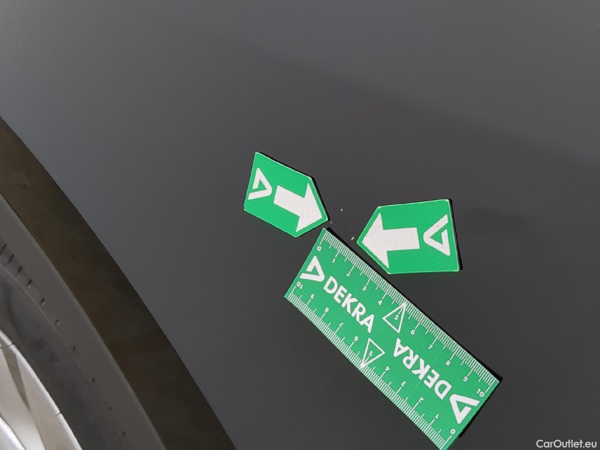  Tesla  Model Y TESLA  / 2021 / 5P / SUV RWD #30