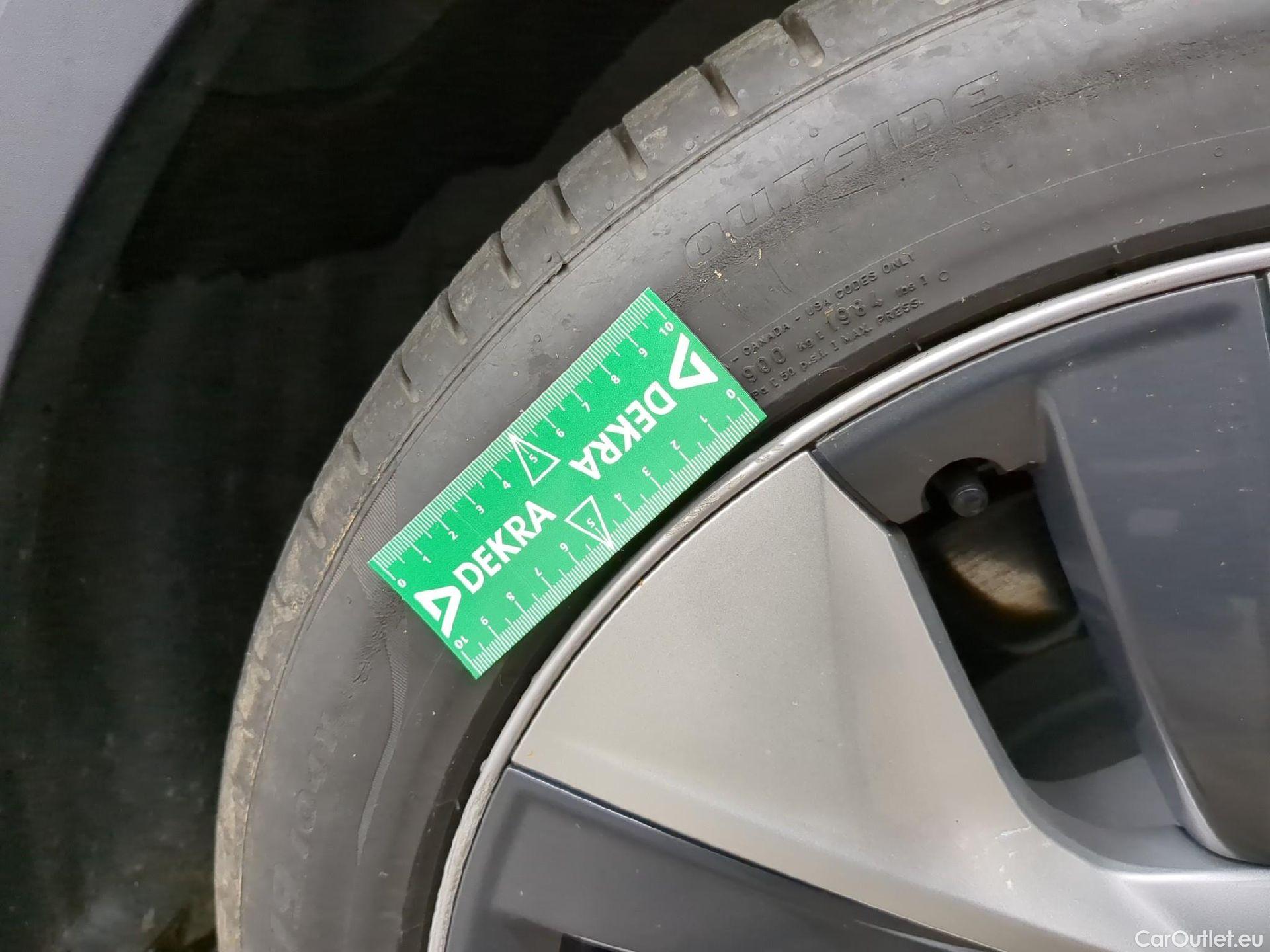  Tesla  Model Y TESLA  / 2021 / 5P / SUV RWD #5