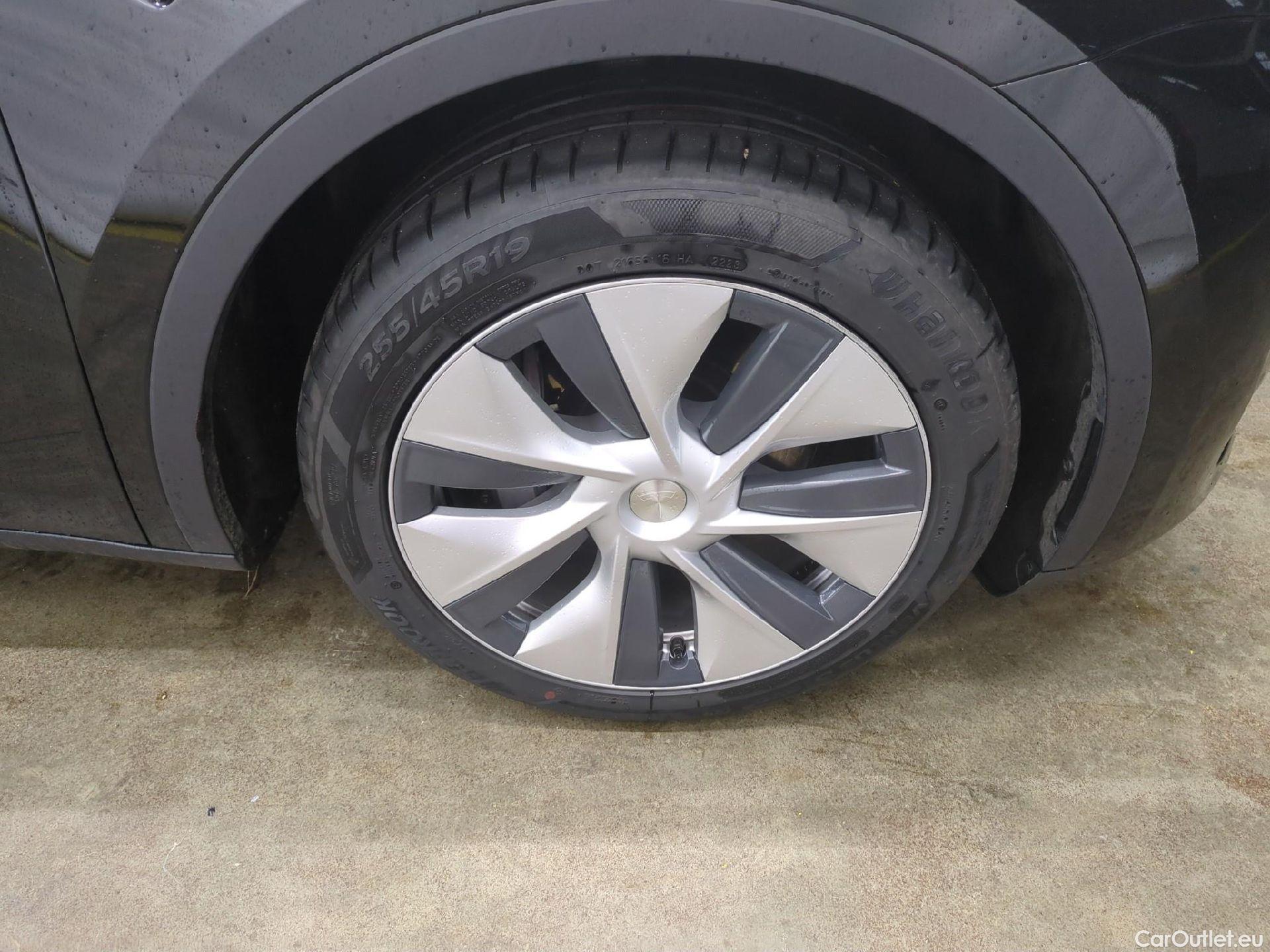  Tesla  Model Y TESLA  / 2021 / 5P / SUV RWD #10