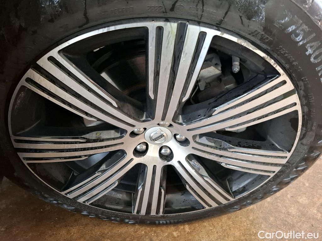  Volvo  XC90 VOLVO  / 2019 / 5P / SUV Recharge T8 AWD GT 8 Ultimate Chrome #13