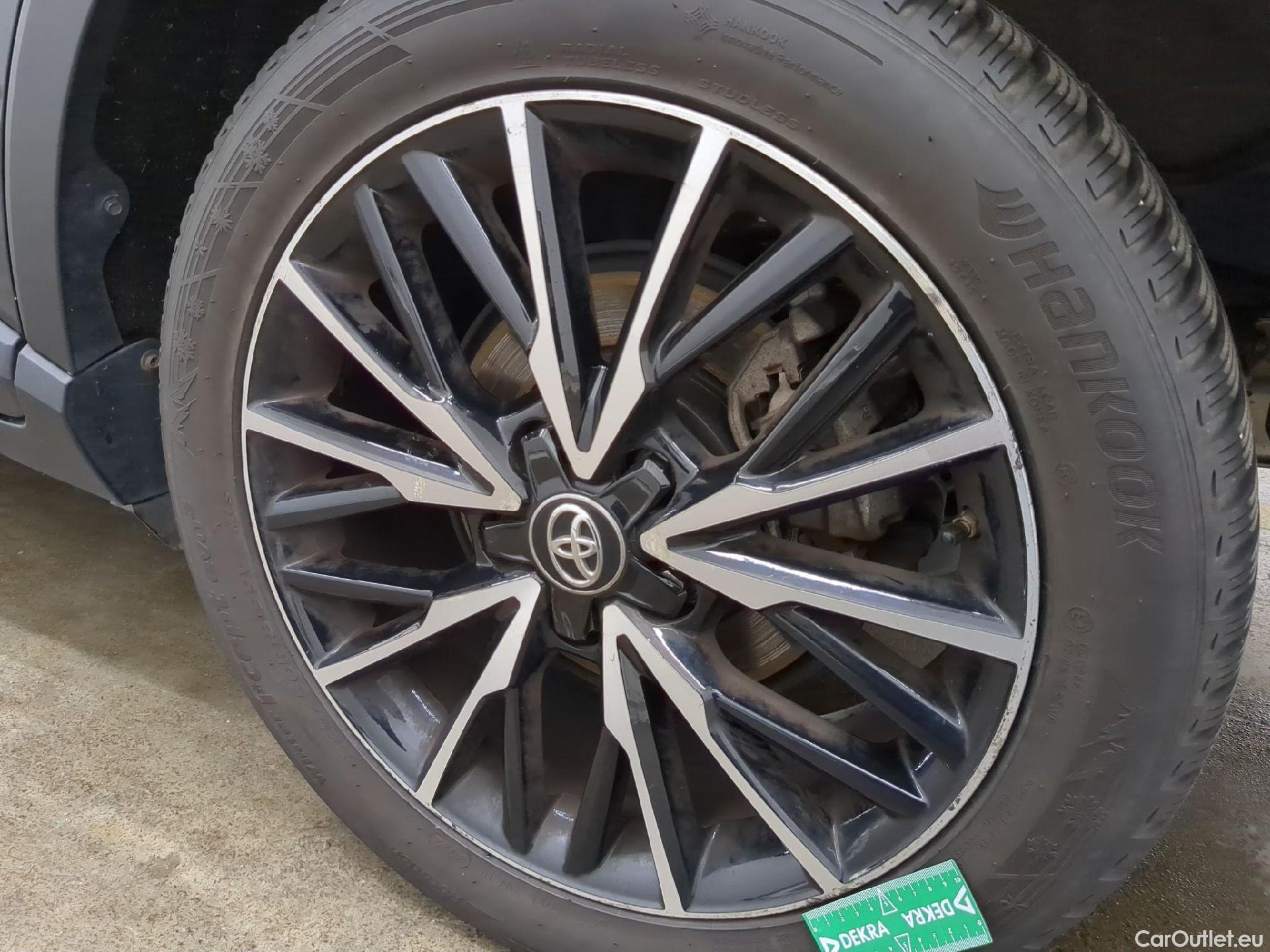  Toyota  C-HR TOYOTA  / 2016 / 5P / SUV 2.0 HYBRIDE 184 DISTINCTIVE #7