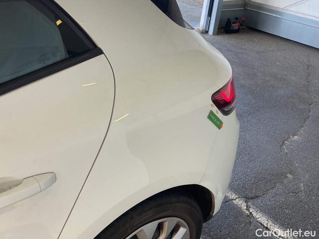  Renault  Megane  IV Berline 5pt. Société Air Nav 1.5 dCi 90CV BVM6 E6 #13