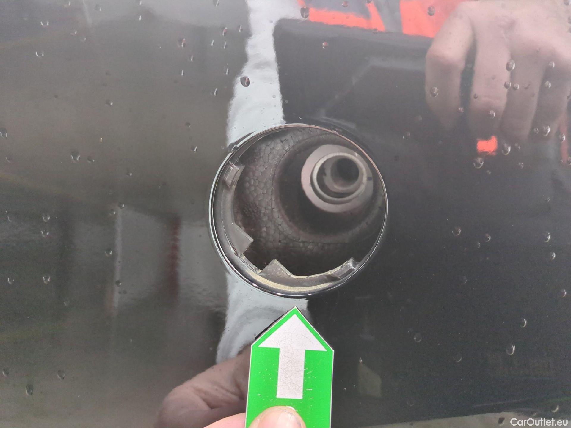  Tesla  Model Y TESLA  / 2021 / 5P / SUV RWD #14