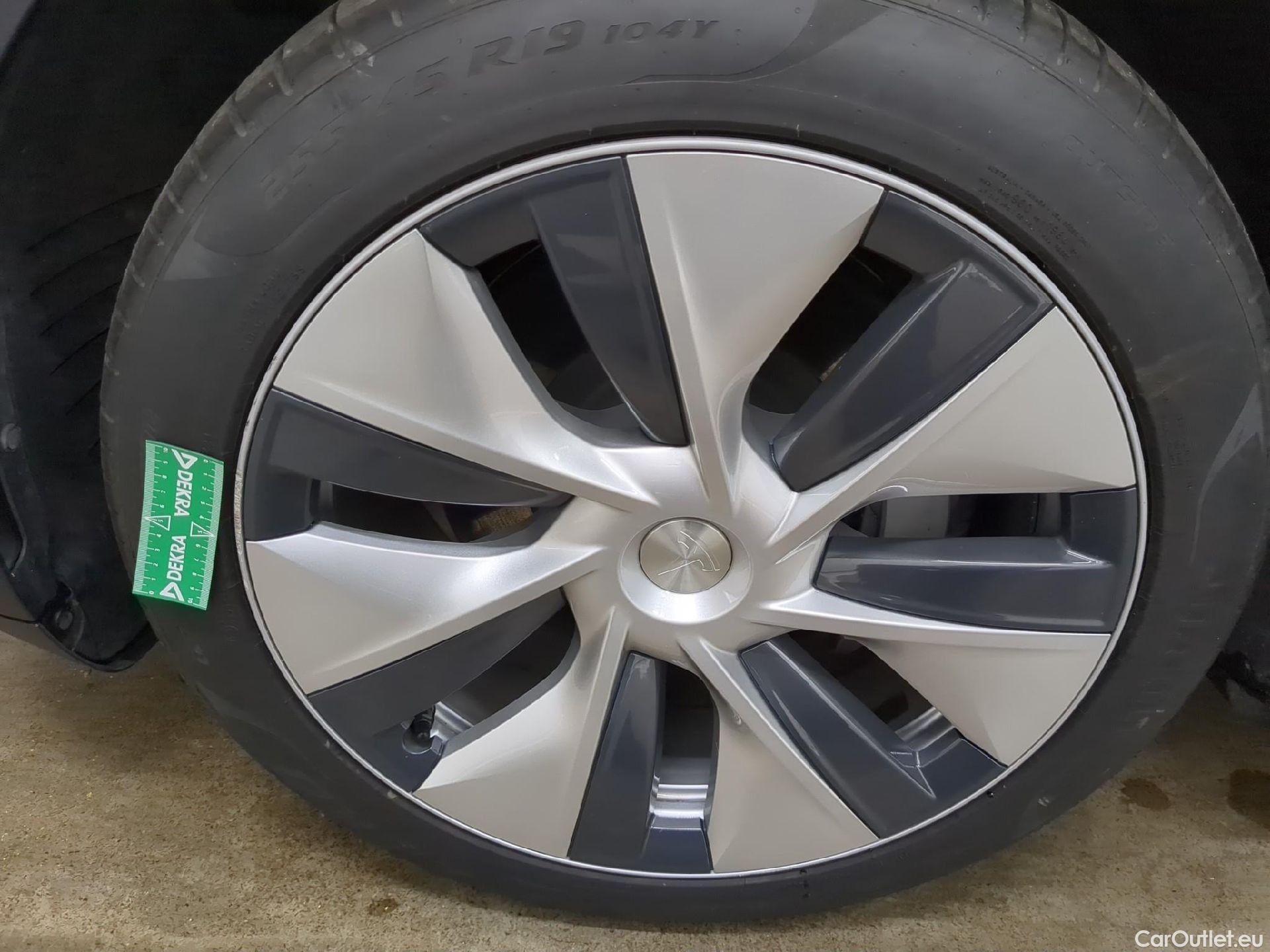  Tesla  Model Y TESLA  / 2021 / 5P / SUV RWD #9