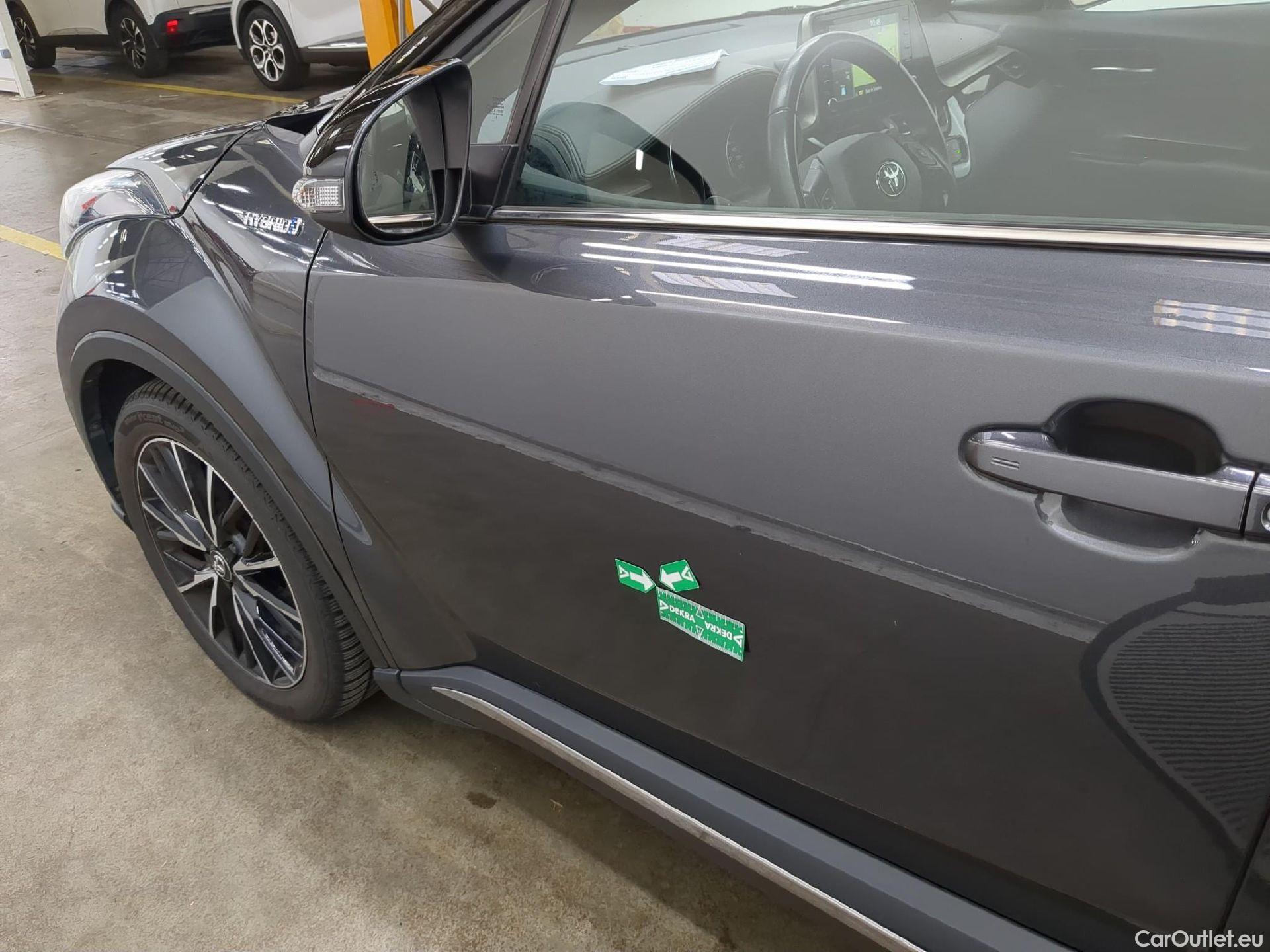  Toyota  C-HR TOYOTA  / 2016 / 5P / SUV 2.0 HYBRIDE 184 DISTINCTIVE #12