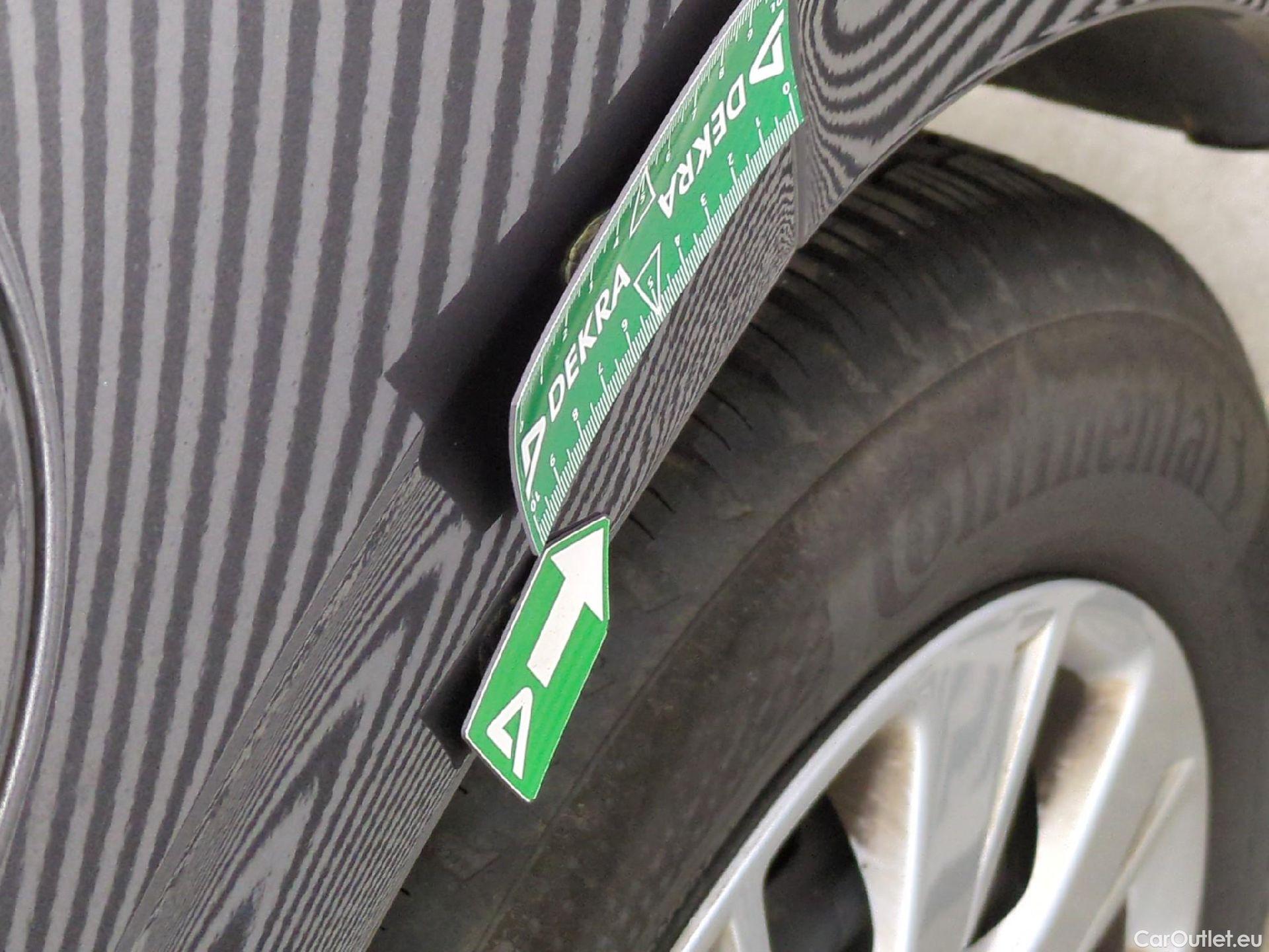  Peugeot  208  Affaire Premium 1.5 HDi 100CV BVM5 E6dT #62