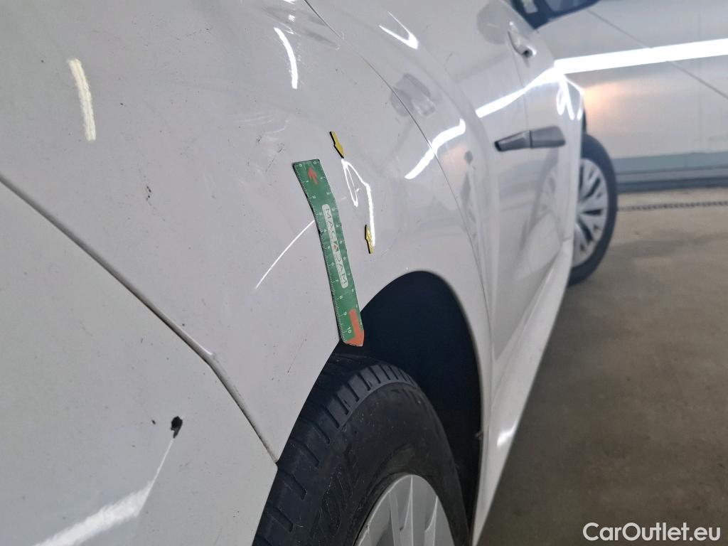  Toyota  Yaris TOYOTA  Hybride / 2019 / 5P / Berline Hybride 116h France #10