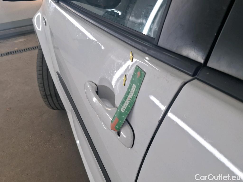  Toyota  Yaris TOYOTA  Hybride / 2019 / 5P / Berline Hybride 116h France #30