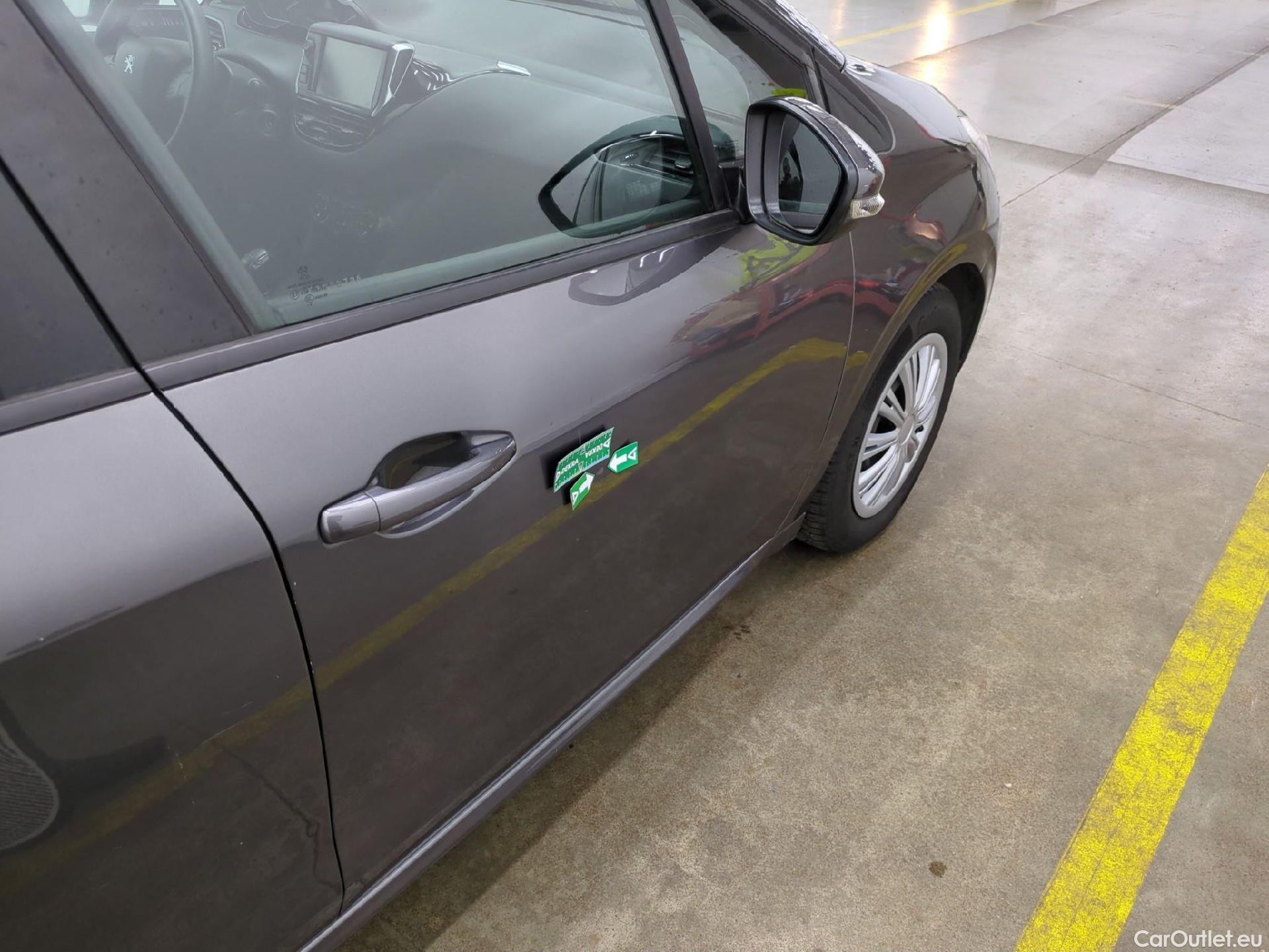  Peugeot  208  Affaire Premium 1.5 HDi 100CV BVM5 E6dT #42