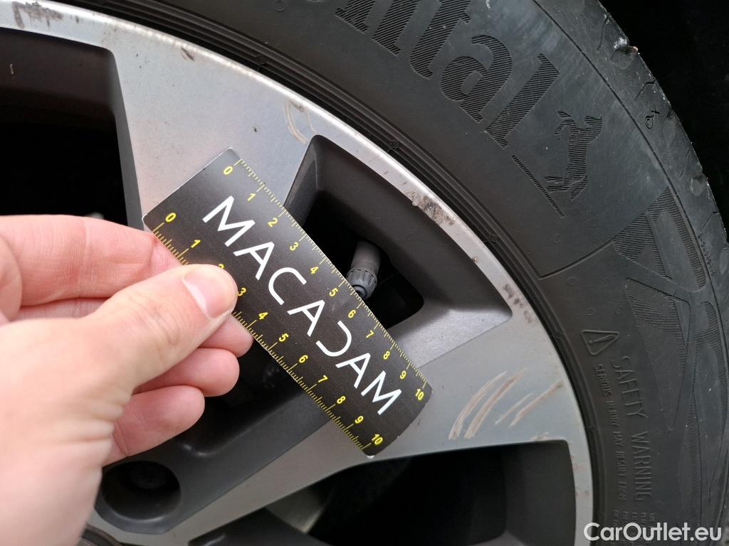  Renault  Megane RENAULT Mégane Berline 5p Berline Busine Intens TCe 140 EDC FAP #28