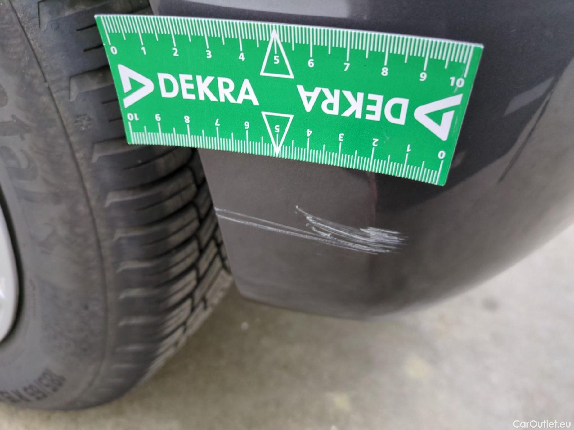  Peugeot  208  Affaire Premium 1.5 HDi 100CV BVM5 E6dT #64