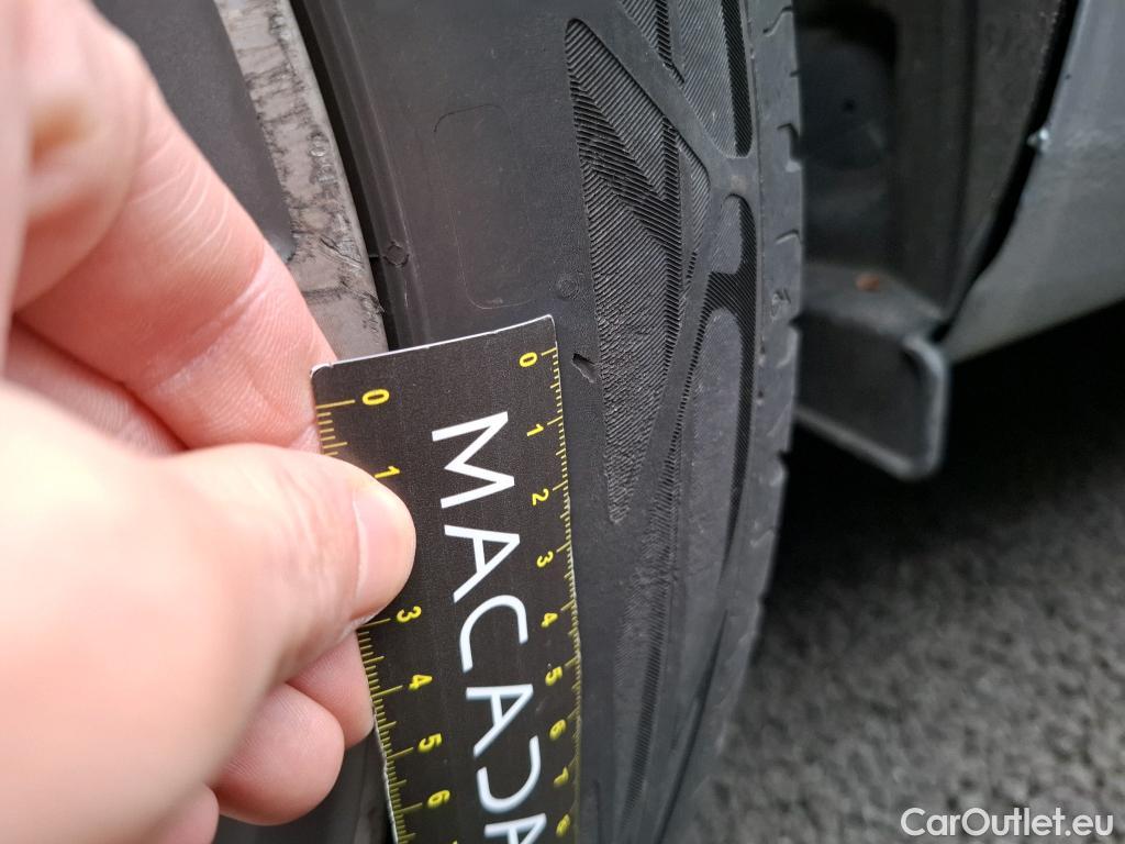  Renault  Megane RENAULT Mégane Berline 5p Berline Busine Intens TCe 140 EDC FAP #23