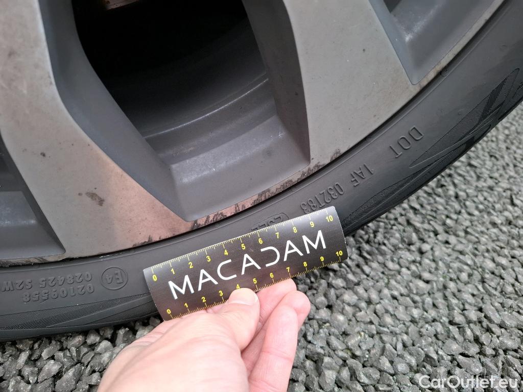  Renault  Megane RENAULT Mégane Berline 5p Berline Busine Intens TCe 140 EDC FAP #36