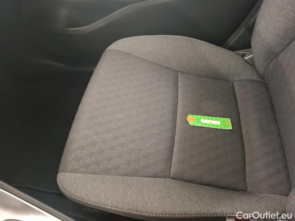  Toyota  Yaris TOYOTA  Hybride / 2019 / 5P / Berline Hybride 116h France #34