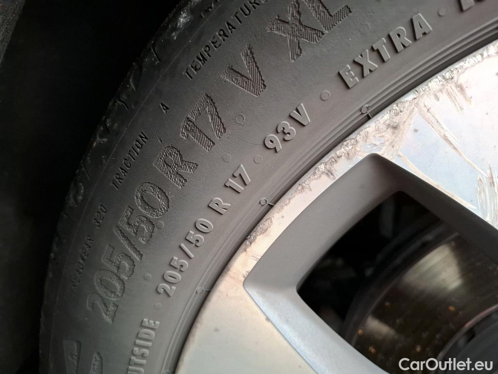  Renault  Megane RENAULT Mégane Berline 5p Berline Busine Intens TCe 140 EDC FAP #18