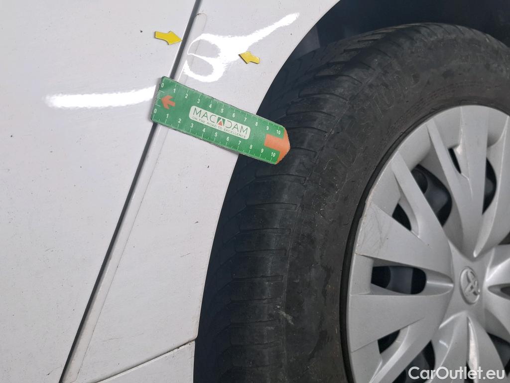  Toyota  Yaris TOYOTA  Hybride / 2019 / 5P / Berline Hybride 116h France #8