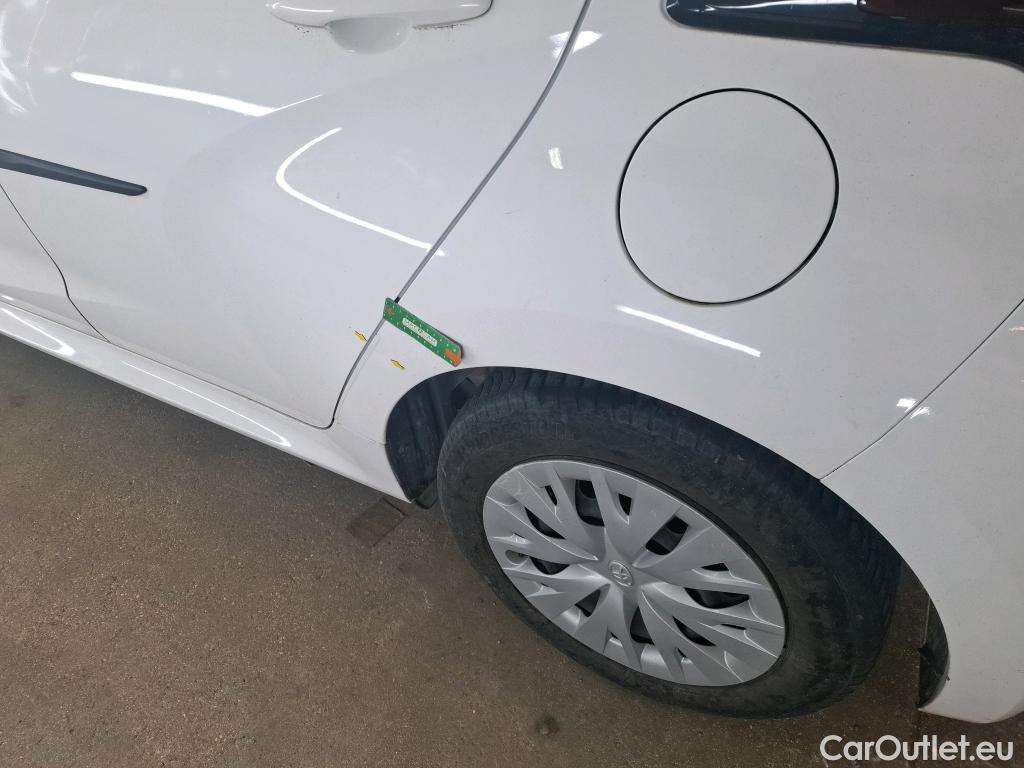  Toyota  Yaris TOYOTA  Hybride / 2019 / 5P / Berline Hybride 116h France #7