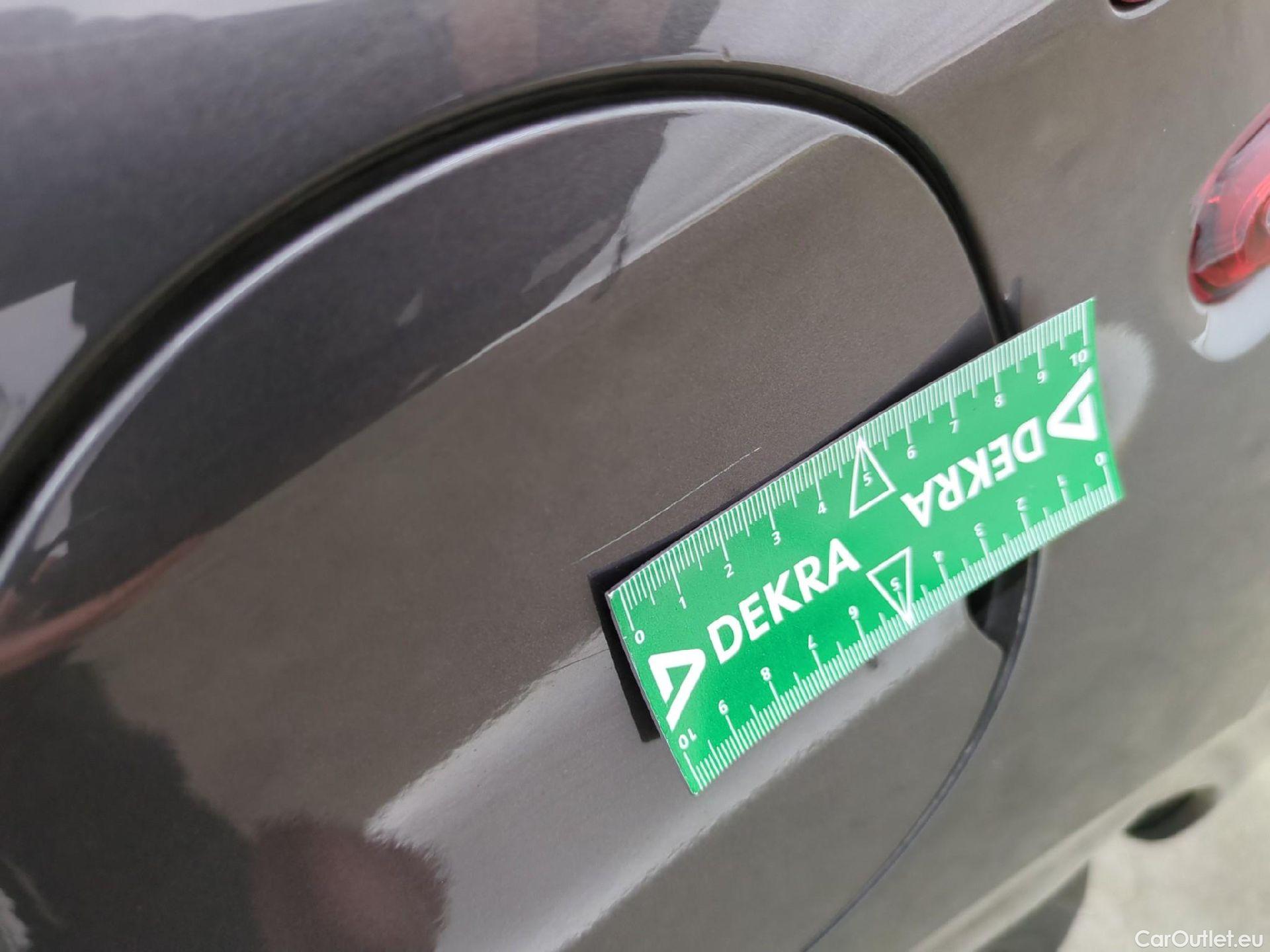  Peugeot  208  Affaire Premium 1.5 HDi 100CV BVM5 E6dT #59