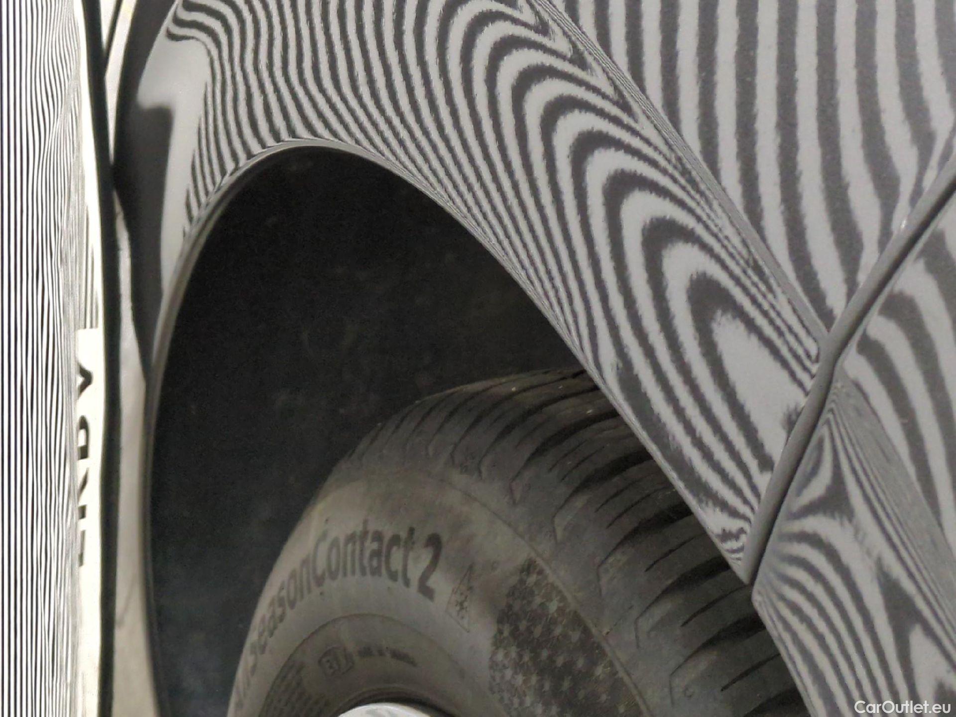  Peugeot  208  Affaire Premium 1.5 HDi 100CV BVM5 E6dT #60