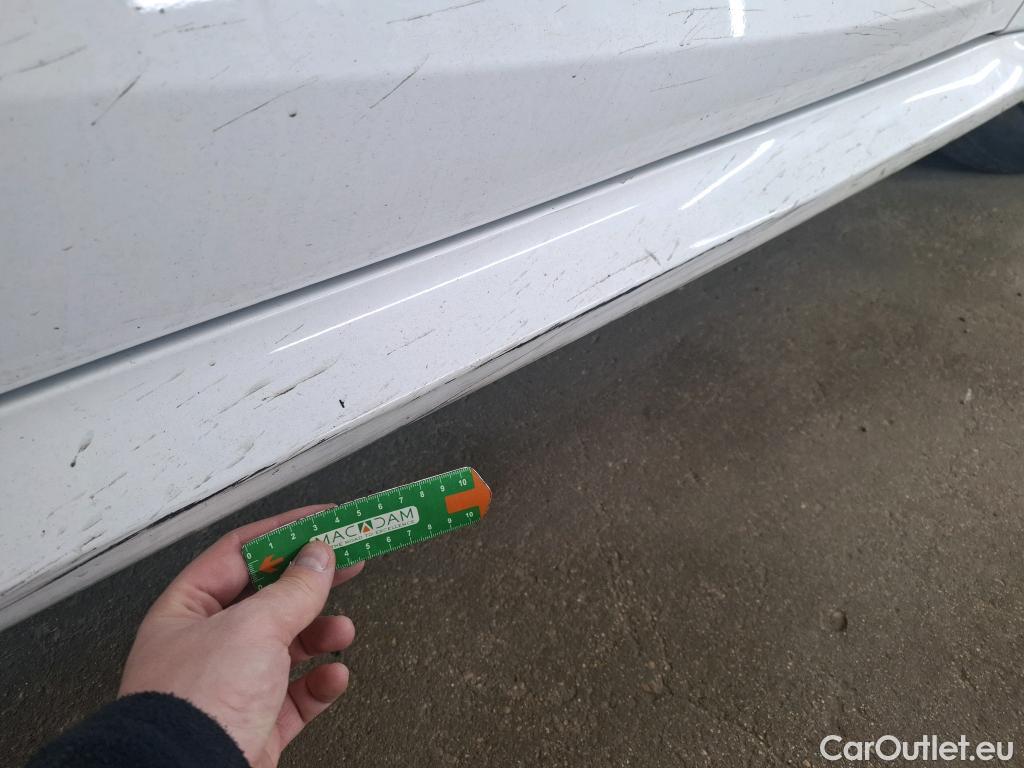  Toyota  Yaris TOYOTA  Hybride / 2019 / 5P / Berline Hybride 116h France #21