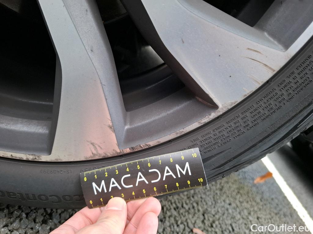  Renault  Megane RENAULT Mégane Berline 5p Berline Busine Intens TCe 140 EDC FAP #29