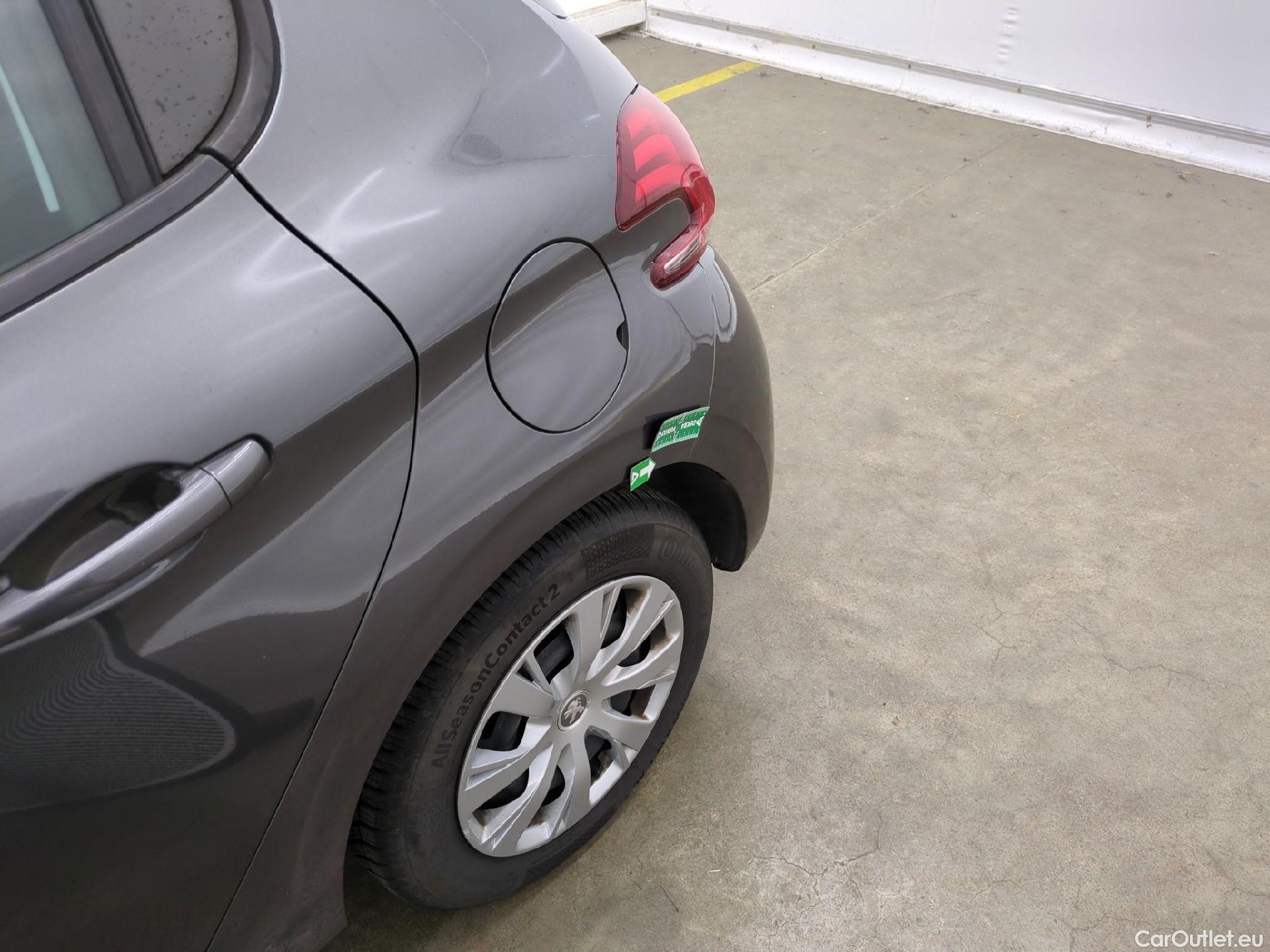  Peugeot  208  Affaire Premium 1.5 HDi 100CV BVM5 E6dT #61