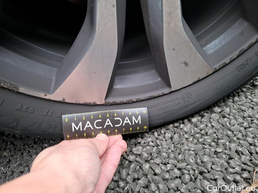  Renault  Megane RENAULT Mégane Berline 5p Berline Busine Intens TCe 140 EDC FAP #35