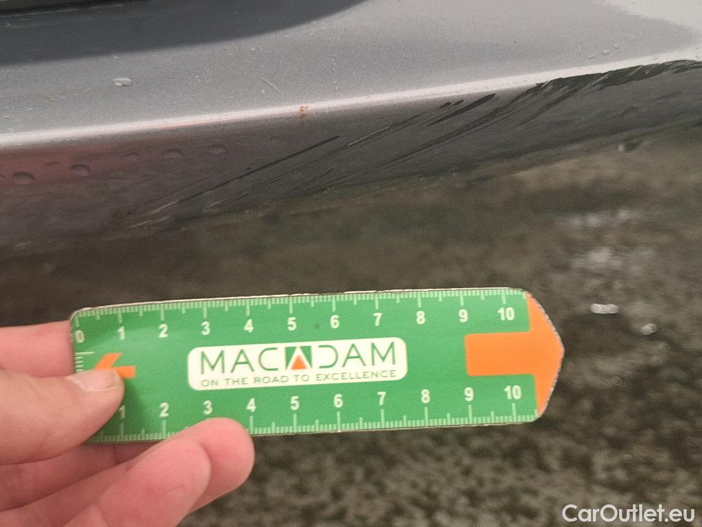  Bmw  Serie 1 BMW Série 1 / 2019 / 5P / Berline 116i DKG7 Business Design #8