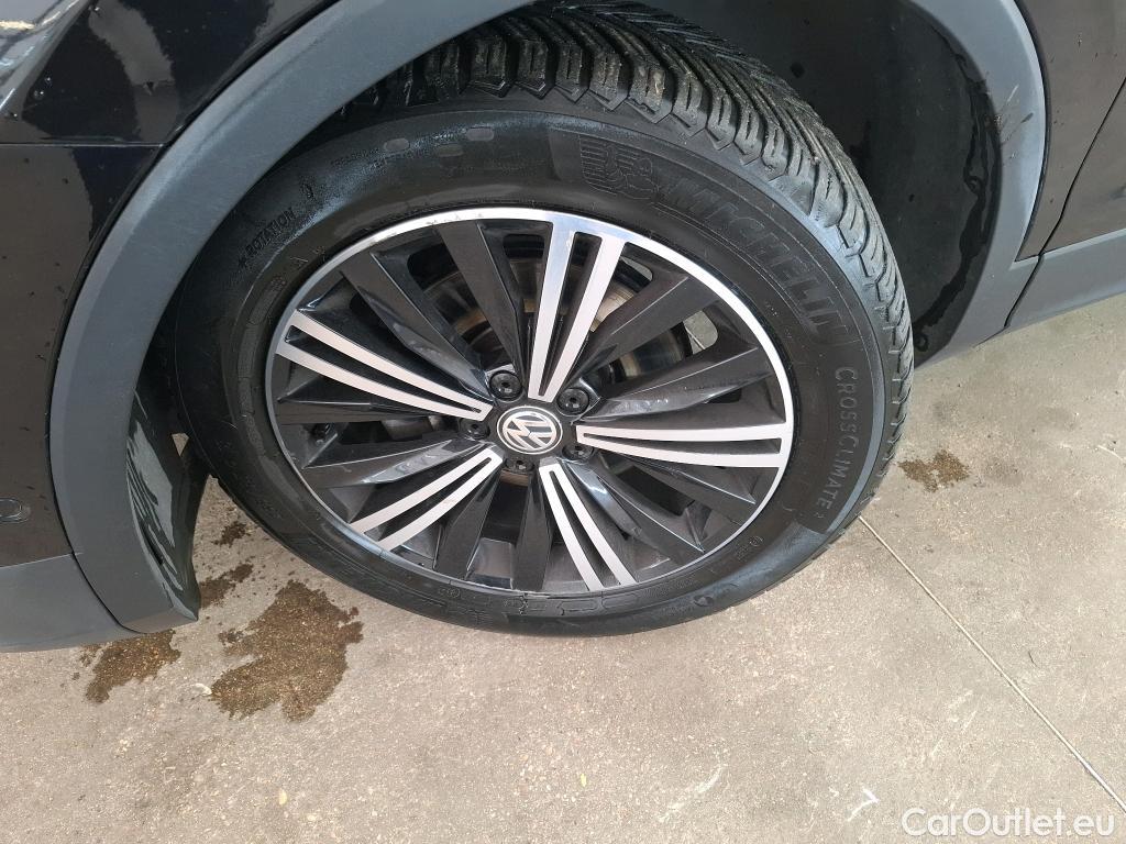  Volkswagen  Tiguan VOLKSWAGEN  5p SUV 2.0 TDI 150 DSG7 Carat Exclusive #39