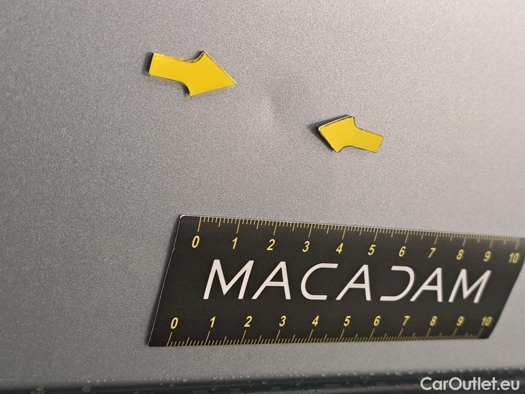  Mercedes  GLA MERCEDES-BENZ  / 2020 / 5P / SUV  200 AMG LINE DCT #3