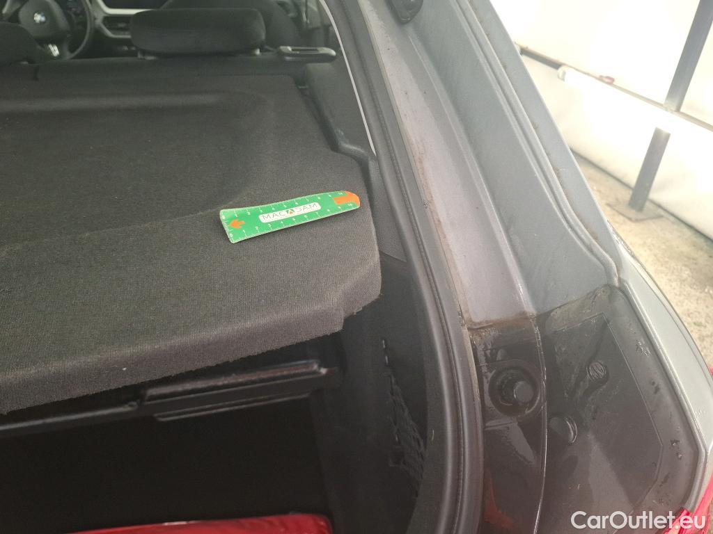  Bmw  Serie 1 BMW Série 1 / 2019 / 5P / Berline 116i DKG7 Business Design #22