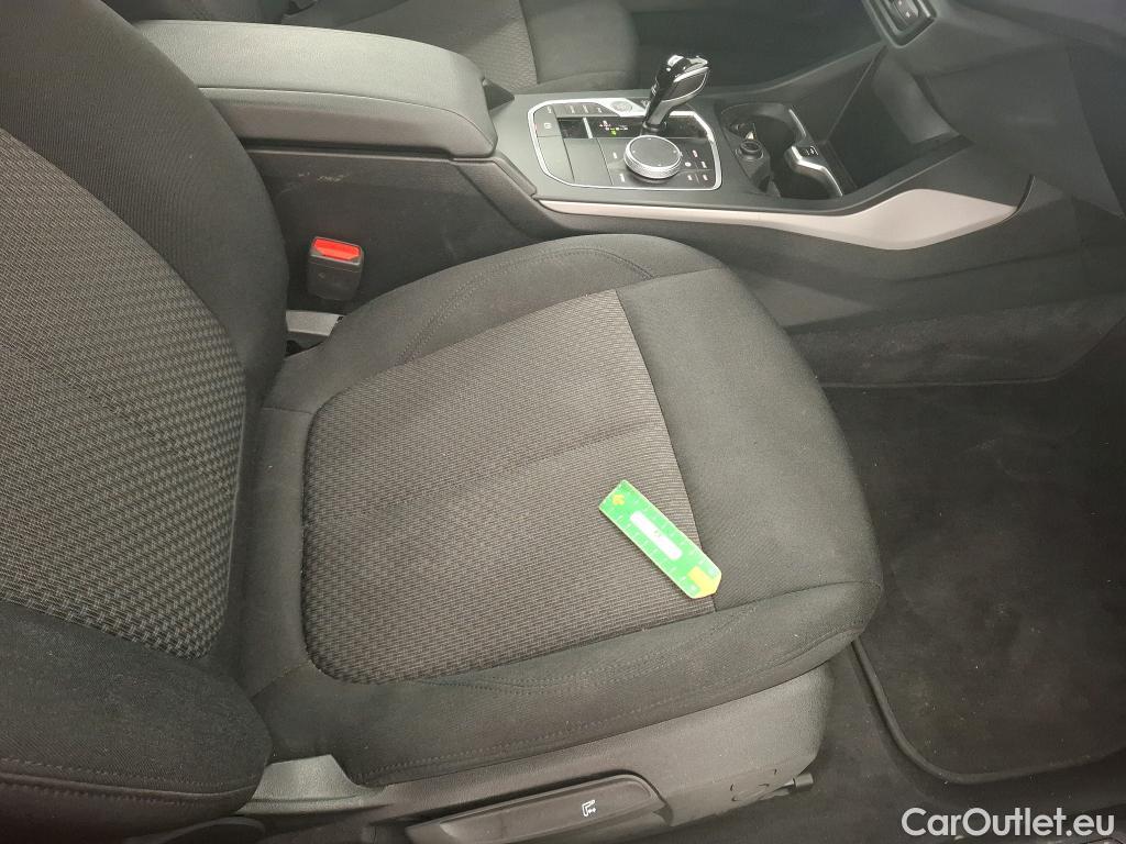  Bmw  Serie 1 BMW Série 1 / 2019 / 5P / Berline 116i DKG7 Business Design #15