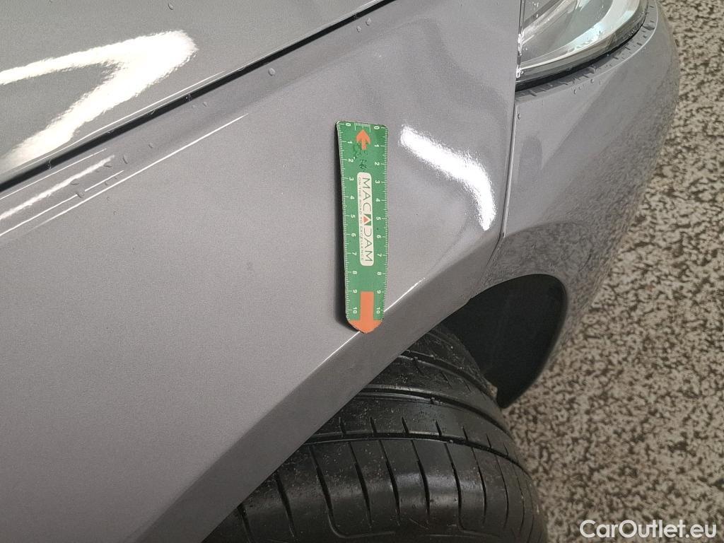  Bmw  Serie 1 BMW Série 1 / 2019 / 5P / Berline 116i DKG7 Business Design #5