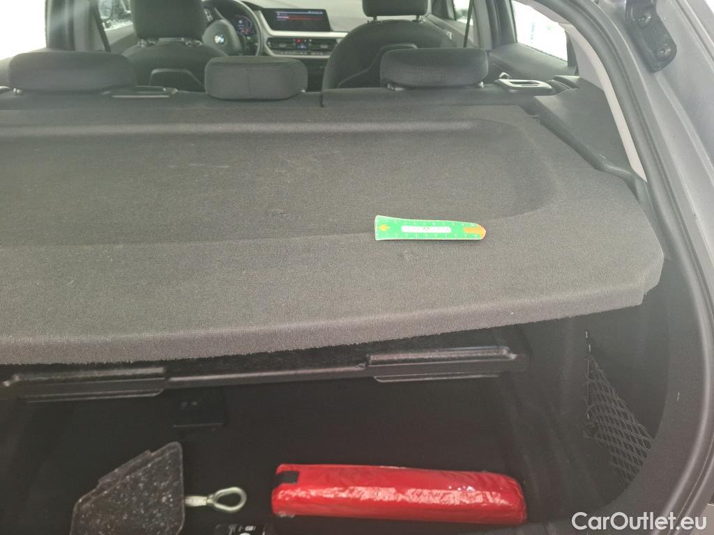  Bmw  Serie 1 BMW Série 1 / 2019 / 5P / Berline 116i DKG7 Business Design #24