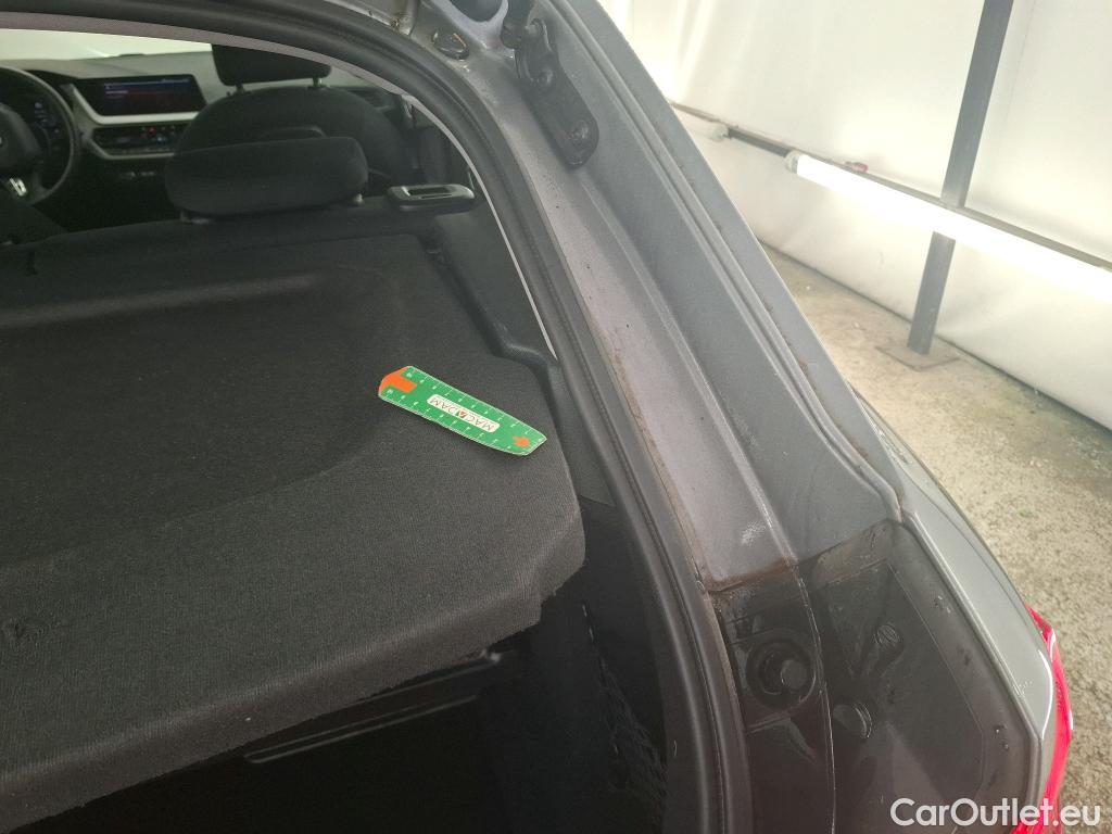  Bmw  Serie 1 BMW Série 1 / 2019 / 5P / Berline 116i DKG7 Business Design #27