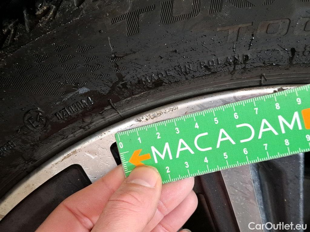  Bmw  Serie 1 BMW Série 1 / 2019 / 5P / Berline 1.5 116D Business Design #9