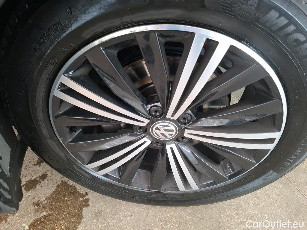  Volkswagen  Tiguan VOLKSWAGEN  5p SUV 2.0 TDI 150 DSG7 Carat Exclusive #40