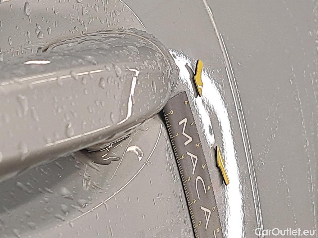  Mercedes  GLA MERCEDES-BENZ  / 2020 / 5P / SUV  200 AMG LINE DCT #4