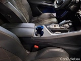  Peugeot  3008 PEUGEOT  / 2016 / 5P / SUV BLUEHDI 180 EAT8 SeS GT AUT. #68