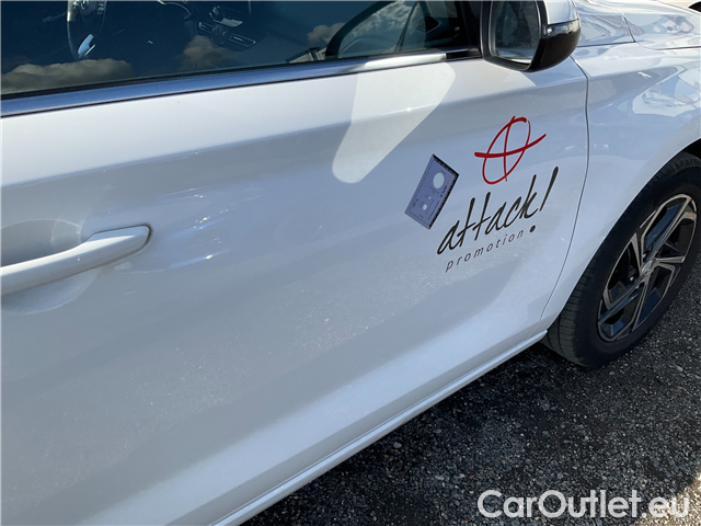  Hyundai  i30  kom.1.5i Family Smart 5d #7