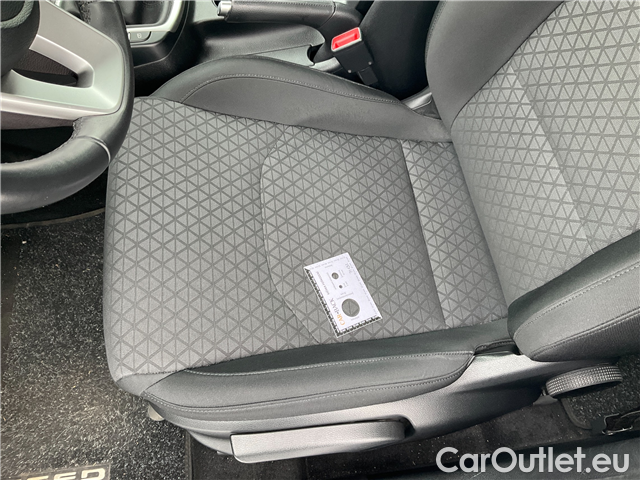  KIA  Cee'd Ceed SW 1.5 T-GDI 118 Fresh #13