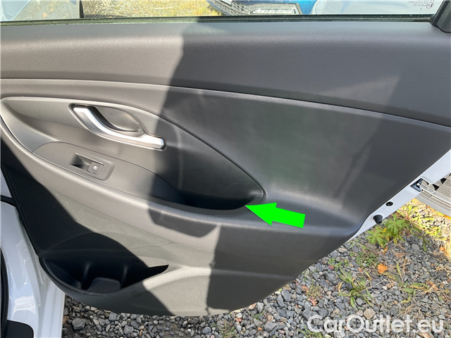  Hyundai  i30  kom.1.5i Family Comfort 5d #7