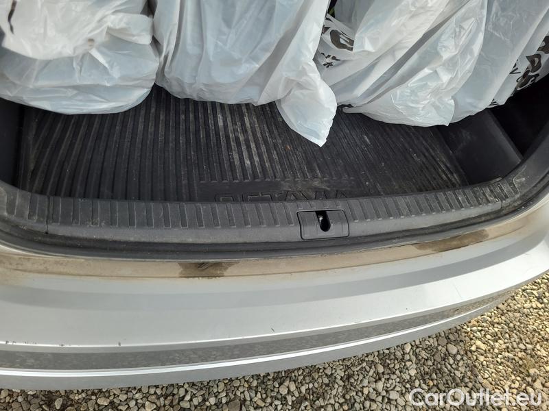  Skoda  Octavia  Combi (NX3)(2020) Oct.Combi 2.0TDI 85 Ambition #13