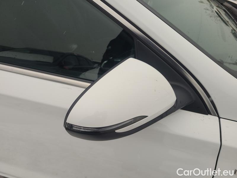  Hyundai  i30   cw (PD)(2017->)  kom.1.5T-GDI Family Smart #20