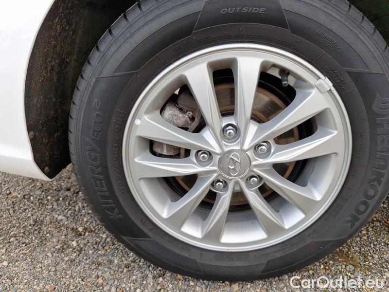  Hyundai  i30  (PD)(01.2017 ->)  kom.1.0TGDI 120 Comfort #20