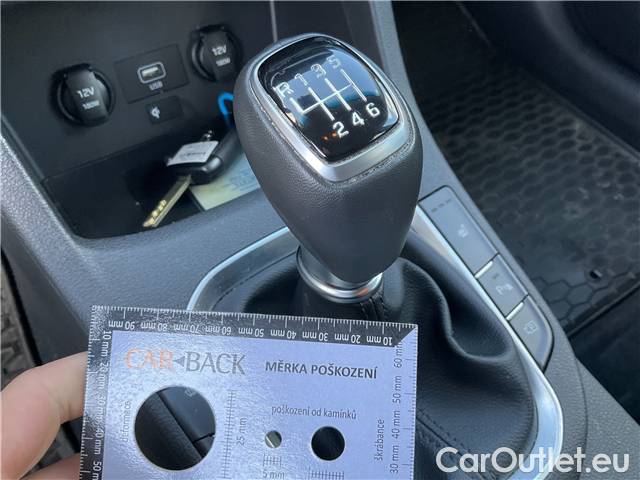  Hyundai  i30  kom.1.5i Family Smart 5d #17