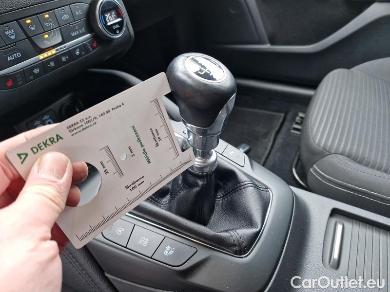  Ford  Focus   Turnier (CGE)(2018->) Foc.Kom.1.5EBl.120 Titanium #2